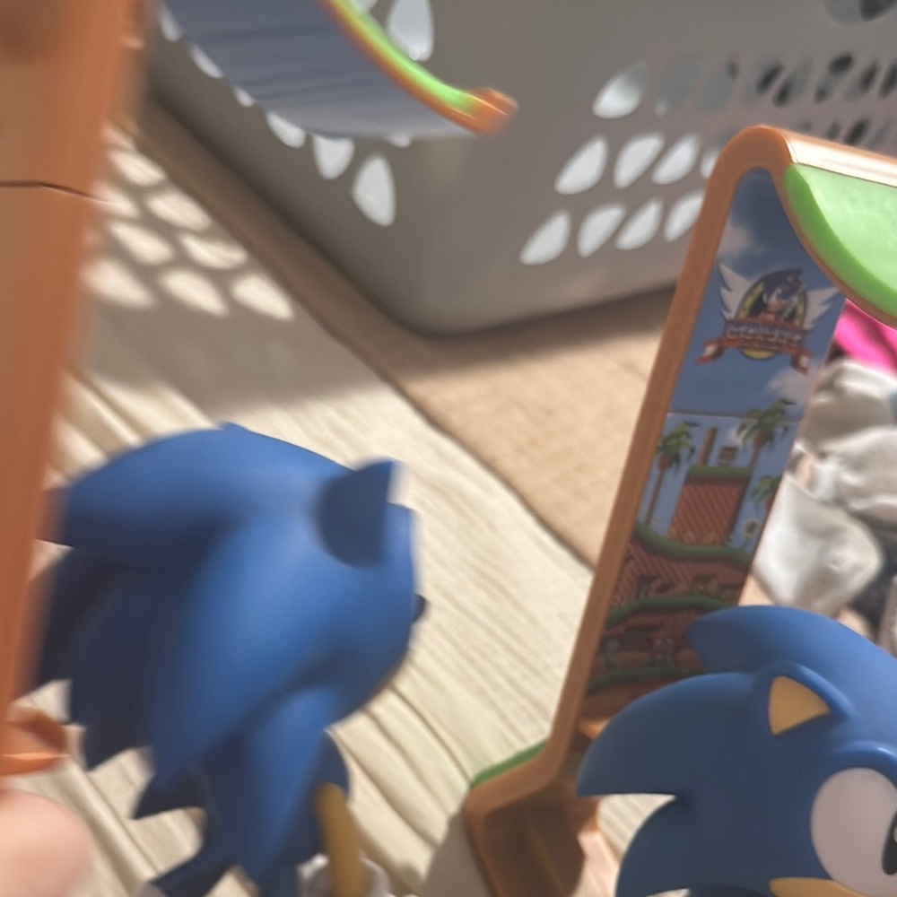 Sonic the Hedgehog PS5 controller holders - Picture 3 of 8